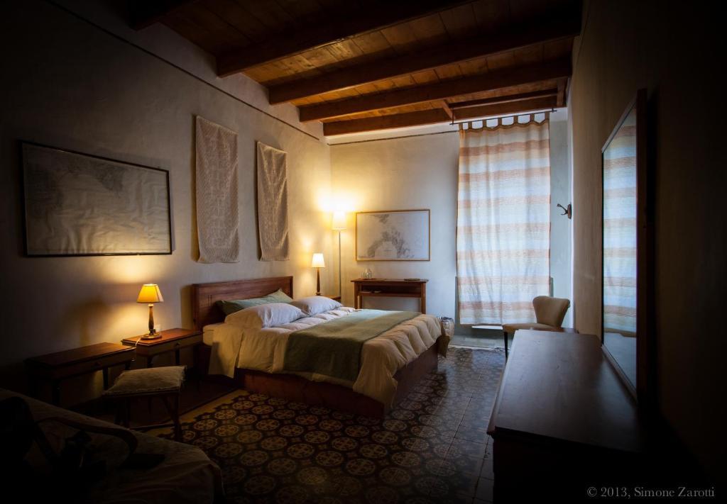 Bed and Breakfast Piazza San Pantaleo Sorso Habitación foto